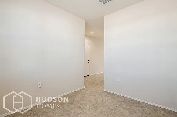24375 W Wood St — Photo 6
