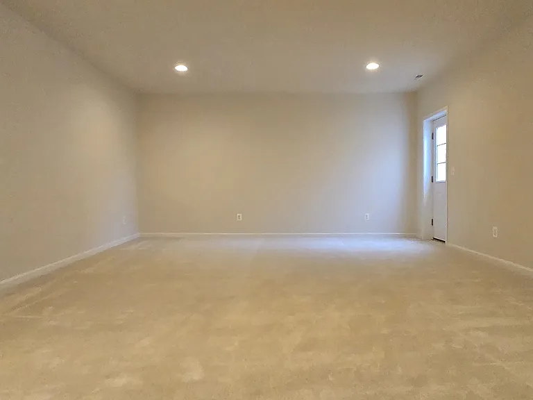 107 Alabaster Ln — Photo 20