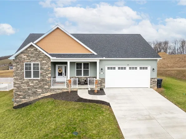 207 Ruby Dr, Uniontown, PA 15401