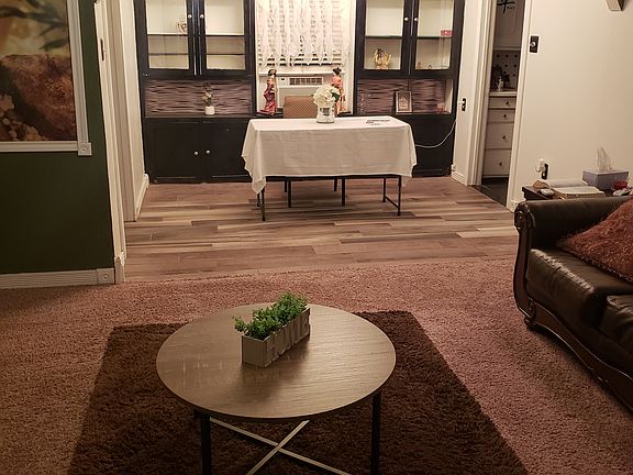 3rd image of 207 W Jax Ave