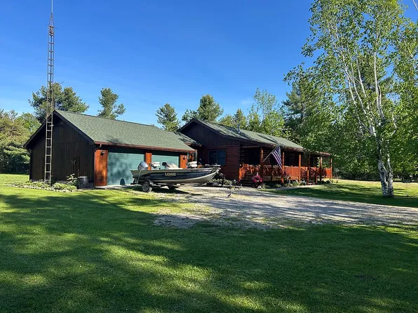 8376 Eli Ct, Cheboygan, MI 49721