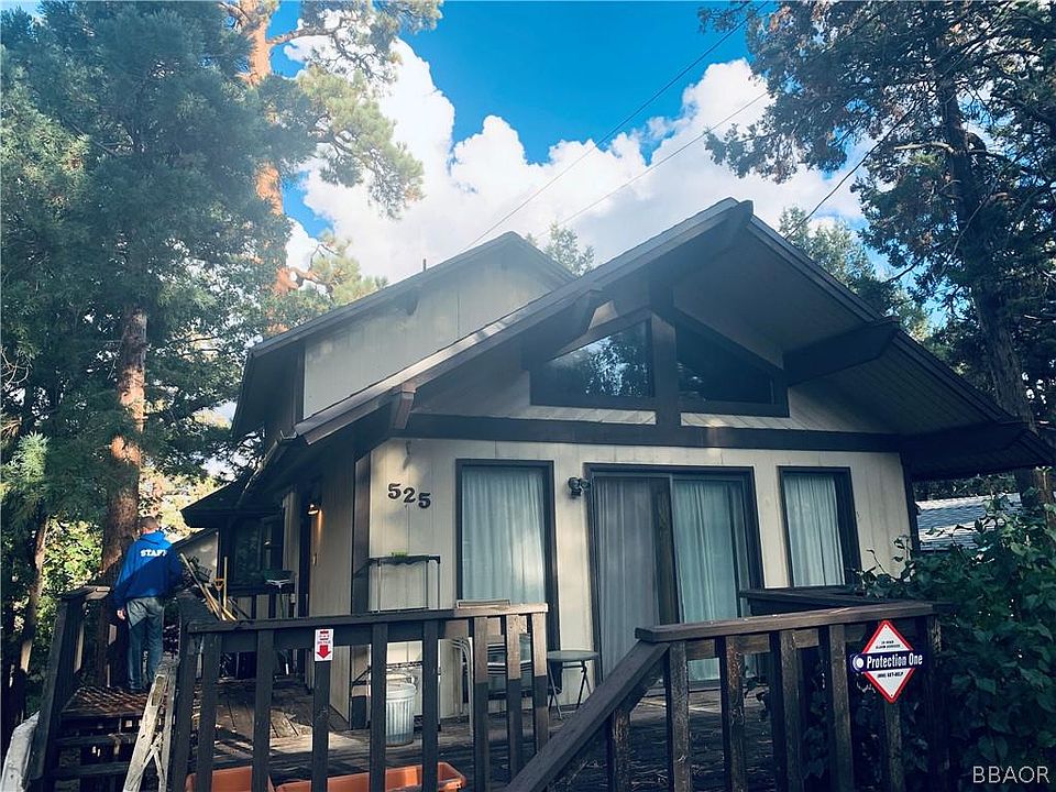 1st image of 525 Leonard Ln