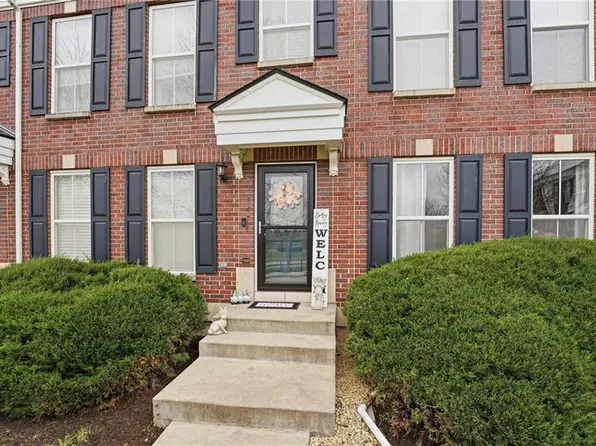 3474 SW Wysteria Ter, Lees Summit, MO 64082