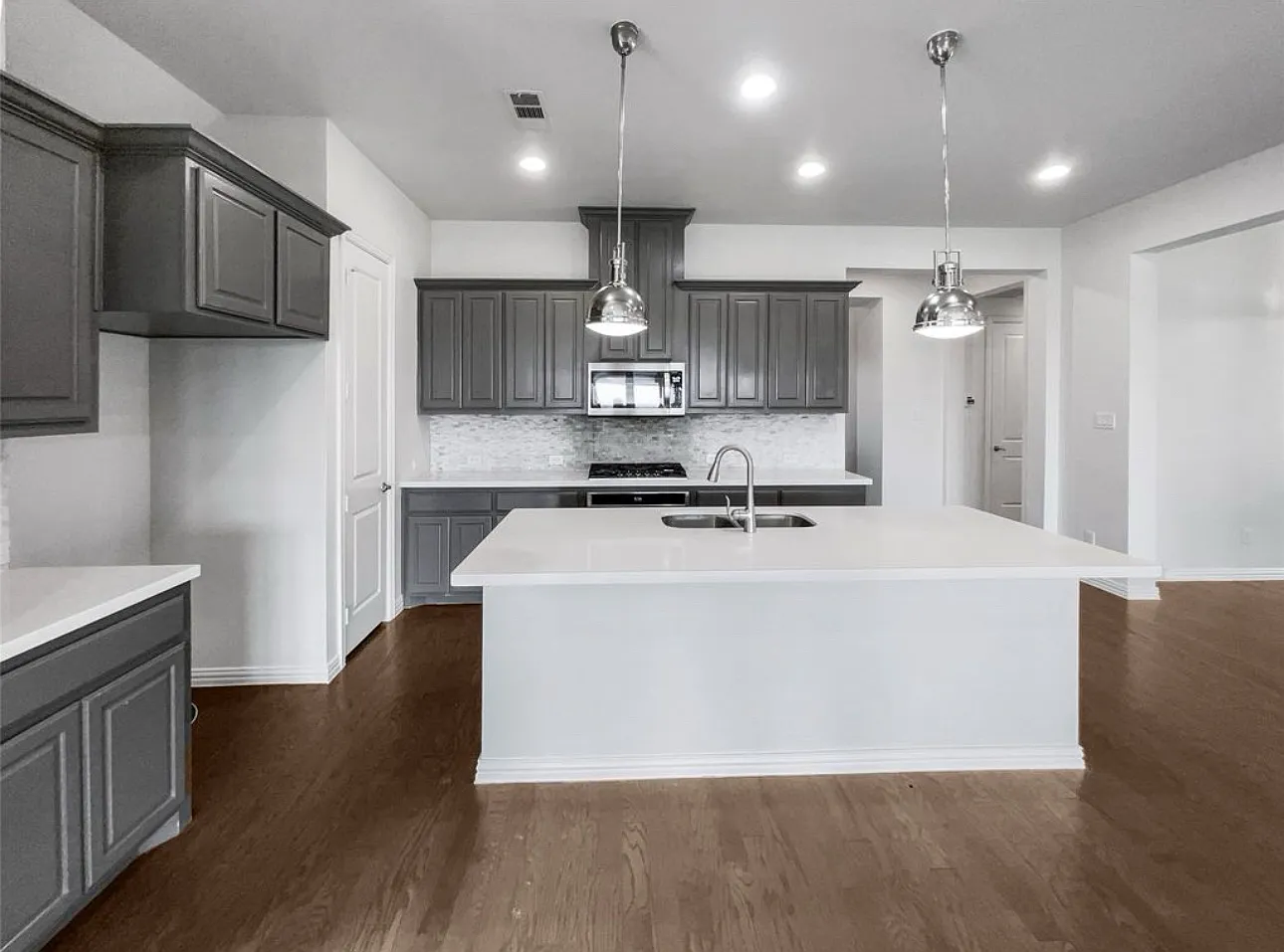10112 Haversham Dr — Photo 4