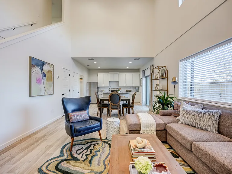 310 Homestead Ave #2 — Photo 10