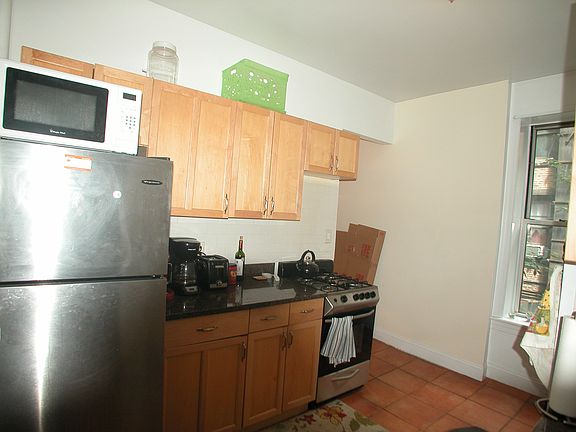 2nd image of 309 E 5th St APT 02