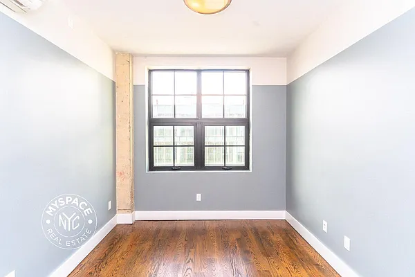 Rented by MySpaceNYC | media 14