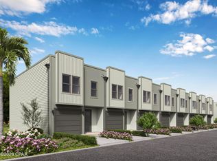 37 Old Barn Way, Pt Washington, FL 32459