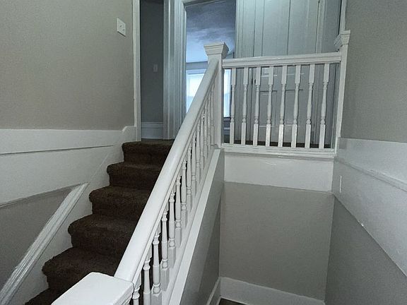 3rd image of 1148 Franklin Ave #2