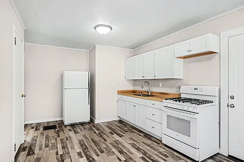 917 James St Photo 1