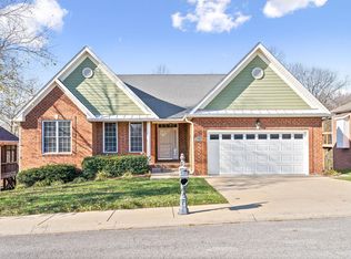 715 Courtland Ave, Clarksville, TN 37043