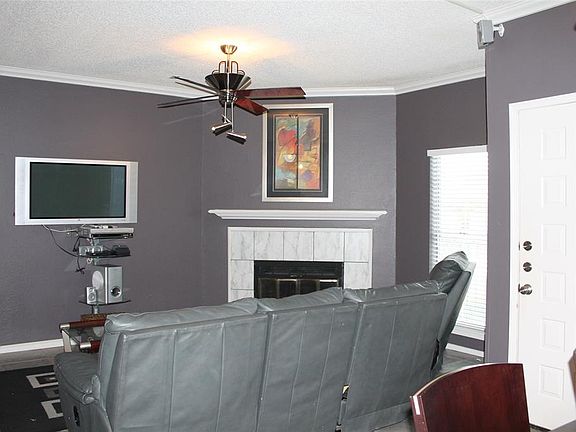 2nd image of 921 Marine Dr APT 308