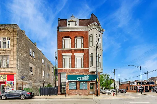 1700 W Cermak Rd #2R Photo 1