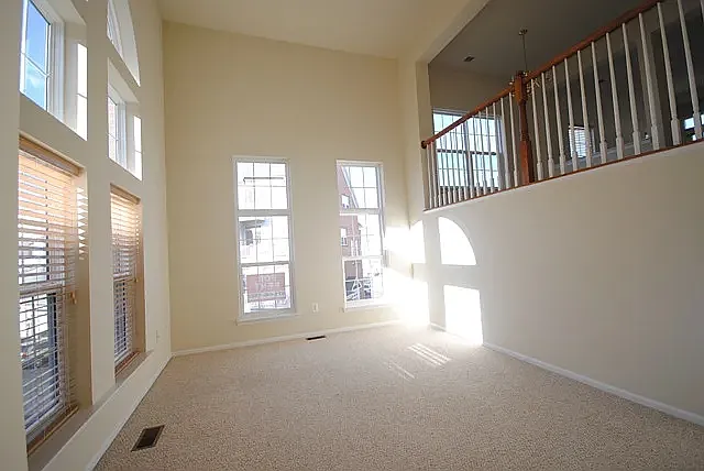 9569 Walker Way — Photo 2