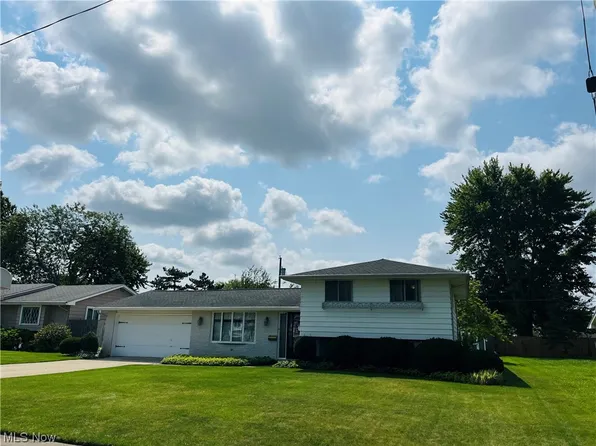 2201 W 36th St, Lorain, OH 44053