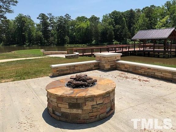 2nd image of 1035 Laurelwood Dr #14