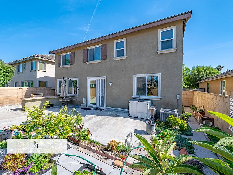 12488 Celebration Dr — Photo 37