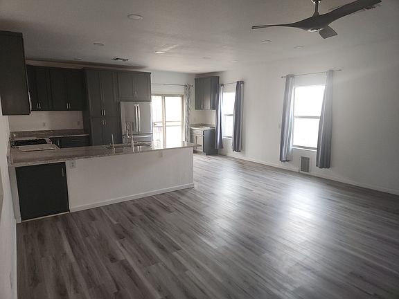 4th image of 3028 W Desert Vista Trl