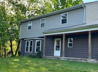 2138 Pleasant Valley Rd, Vinton, OH 45686