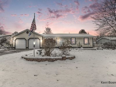 13606 152nd Ave, Grand Haven, MI, 49417