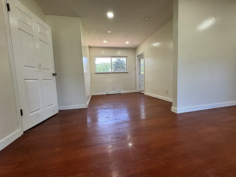 15 Hedgewood Ln — Photo 8