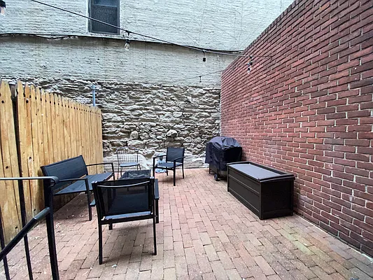 Rented by City Connections Realty | media 11