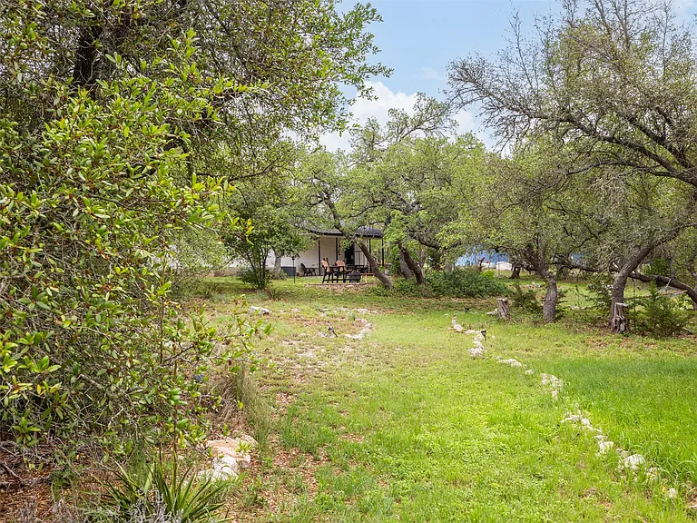 2591 Spring Valley Dr — Photo 17
