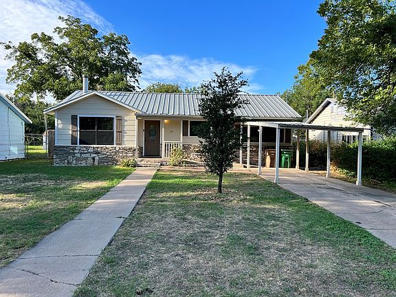2nd image of 215 Lipan Dr