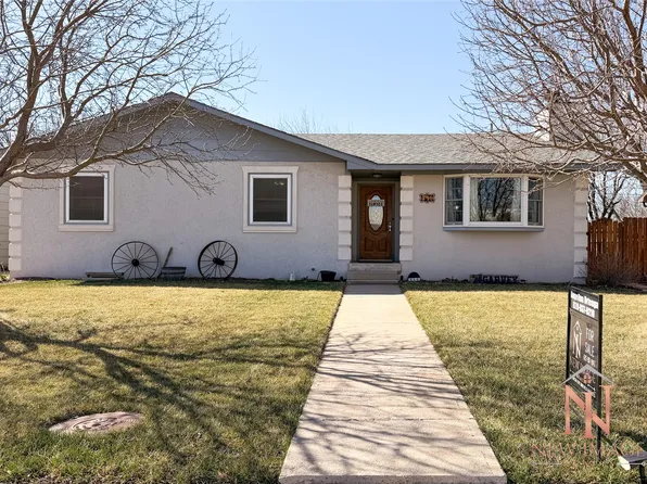 513 Pleasantview Ln, Lakin, KS 67860