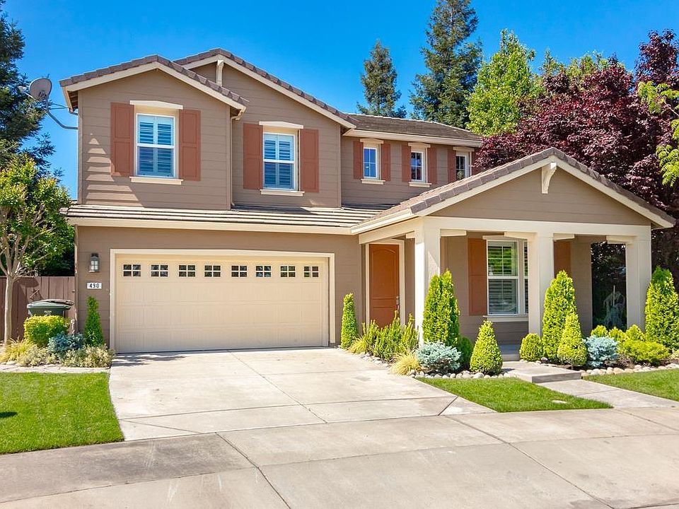 1st image of 490 Merlot Dr