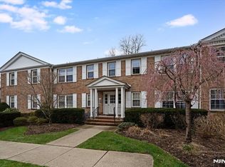 364 E Ridgewood Ave APT 6, Ridgewood, NJ 07450