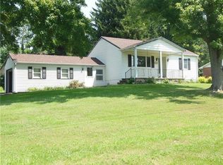 230 Sunset Dr, New Castle, PA