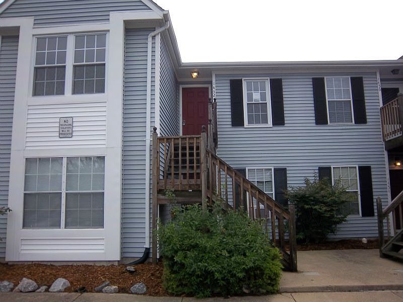 1st image of 1452 Deerpond Ln