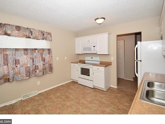 2nd image of 2322 Londin Ct