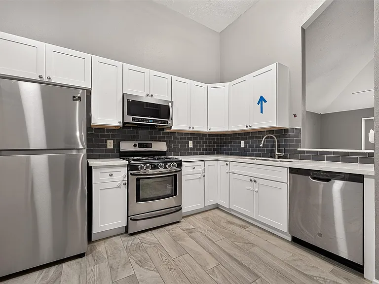10031 Prospect Hill Dr — Photo 10