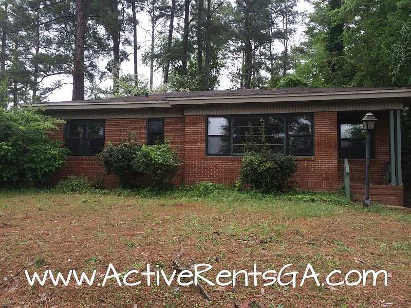 1675 Foster Pl photo 1