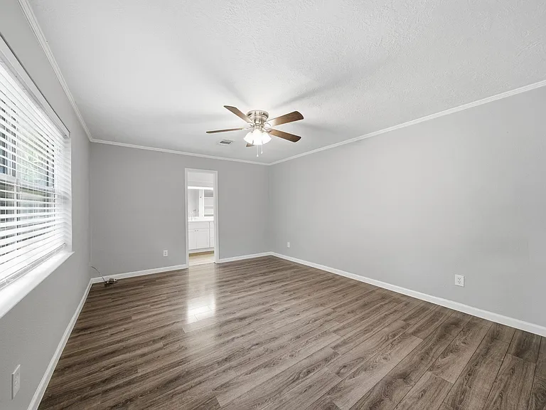 7019 Oak Bough Dr — Photo 2