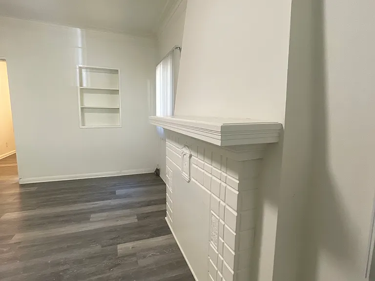 133 S Saint Andrews Pl #2 — Photo 4