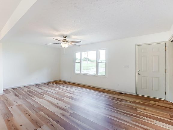 5th image of 2894 Trenton Oxford Rd