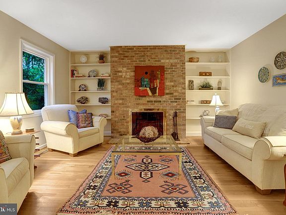 3rd image of 3375 Ardley Ct