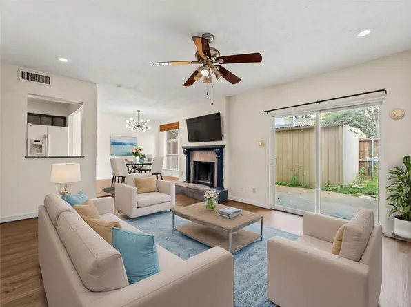 12605 Burninglog Ln, Dallas, TX 75243