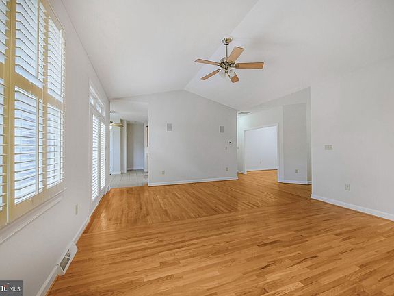 4th image of 203 Brandylion Dr
