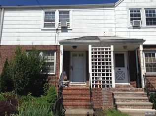 278 Pleasant Pl, Teaneck, NJ 07666
