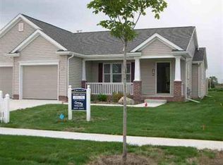 106 Beacon Point Pkwy, Flushing, MI 48433