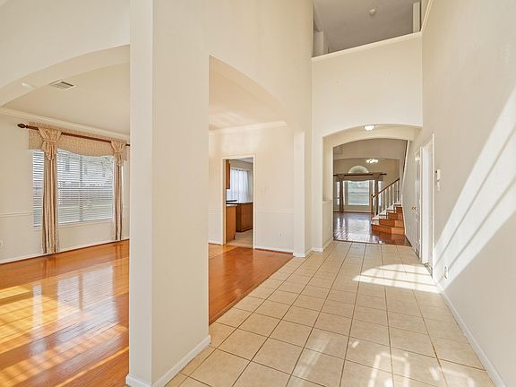 4th image of 11134 Maynard Pl