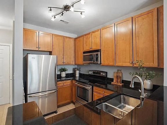 3rd image of 24 Avenue At Port Imperial APT 226X