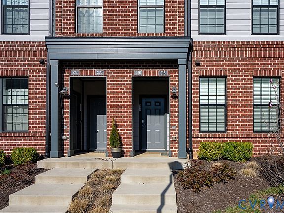 2nd image of 216 Brattice Dr