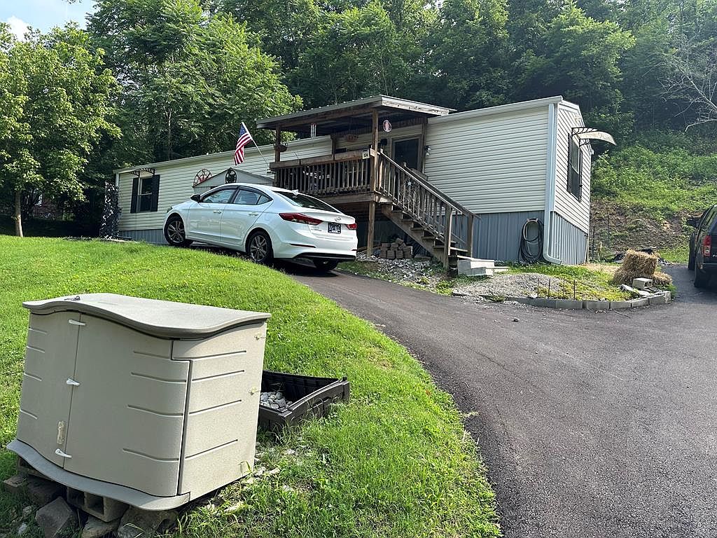 534 Allen St, Burkesville, KY 42717 Zillow