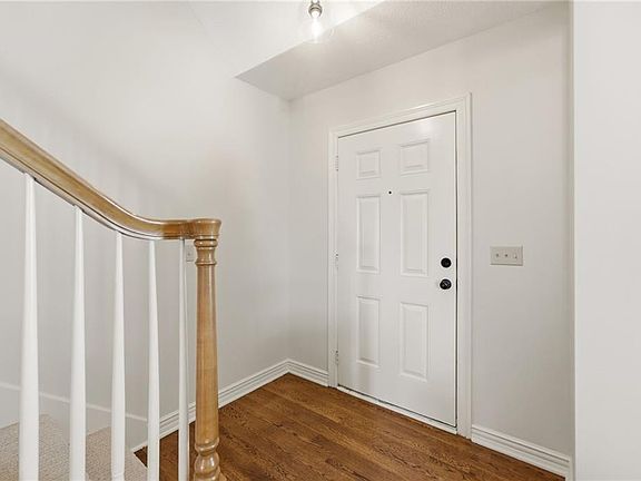 5th image of 4405 SW Flintrock Dr