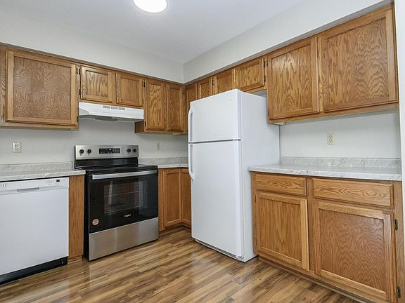 5th image of 859 Quinlan DRIVE #A